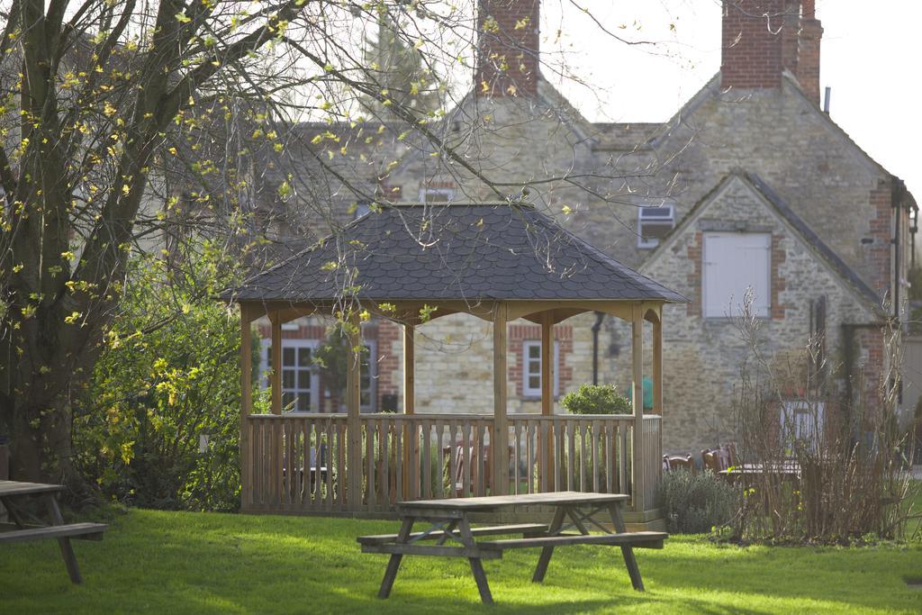 The Trout At Tadpole Bridge Faringdon Exterior foto